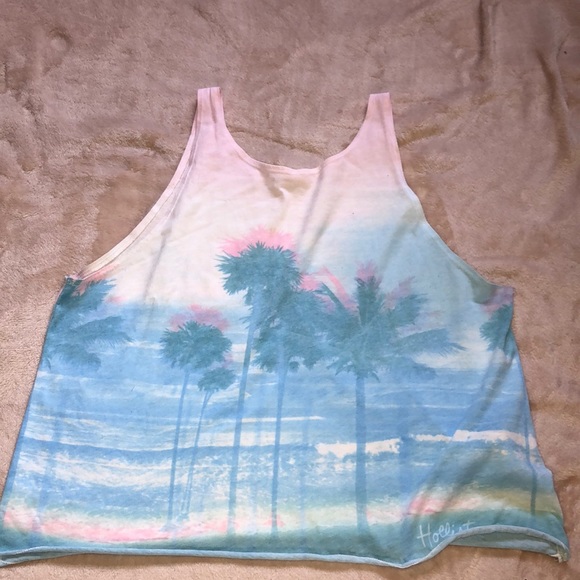 Hollister Brand Tank Top - Picture 1 of 4